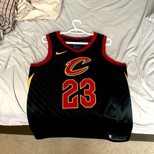 Lebron James 2018 cavaliers jersey